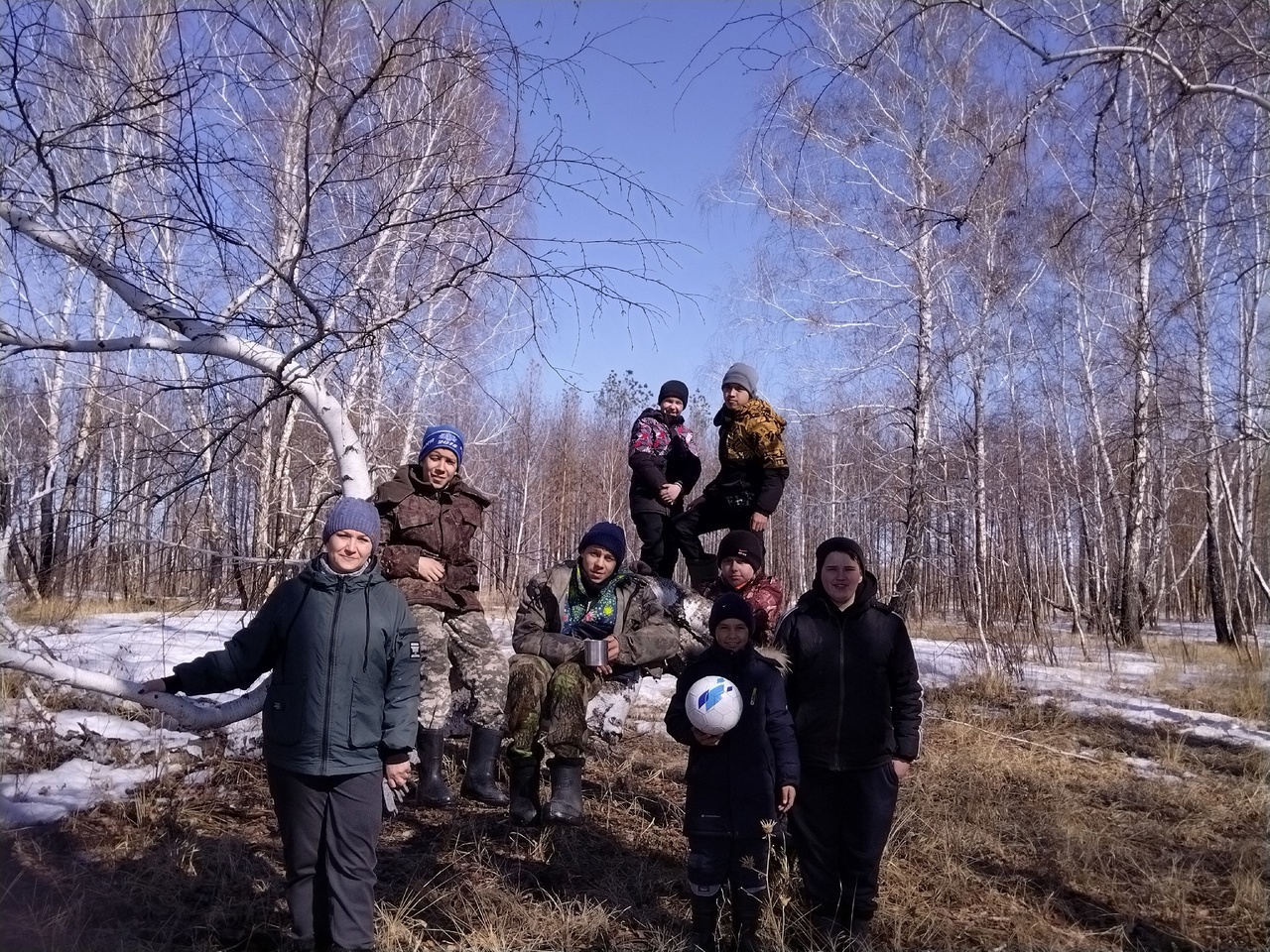 30 марта Туристско информационный центр Макушинского муниципального округа организовал поход в лес для &quot;Юных туристов&quot;.