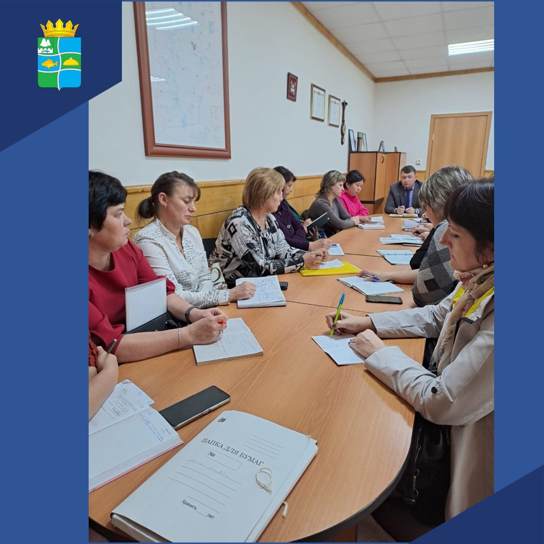 Глава округа Василий Пигачёв провел рабочее совещание по подготовке к отопительному сезону школ и детских садов округа.
