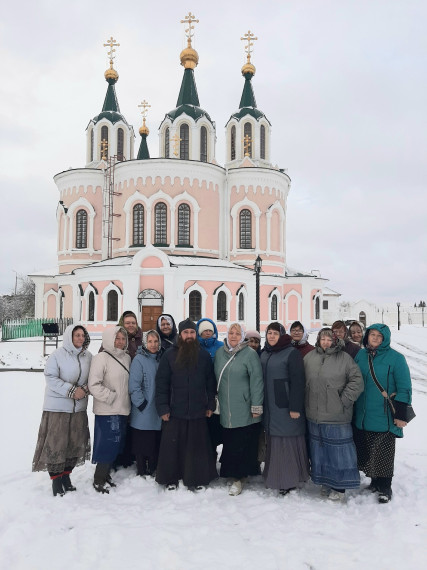 25-26 октября, группа активистов Макушинского Совета ветеранов посетила Далматовский монастырь. 25-26 октября, группа активистов Макушинского Совета ветеранов посетила Далматовский монастырь.