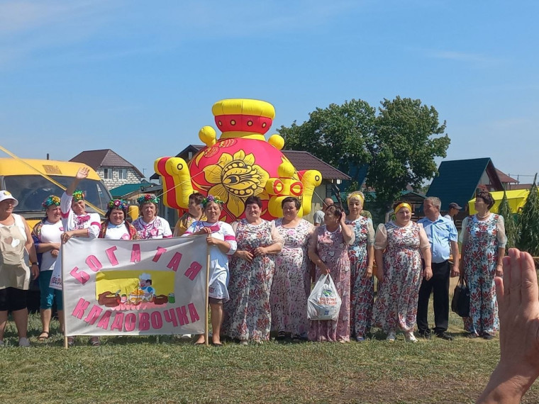 1 июля в селе Новое Ильинское Петуховского муниципального округа проходил областной праздник &quot;Фестиваль грязи&quot;.