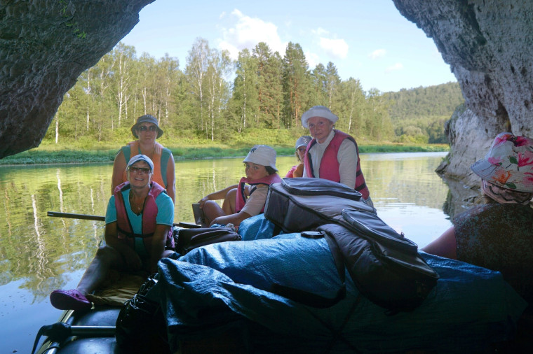 Туристско-информационный центр Макушинского муниципального округа организовал для жителей сплав на рафтах по реке Белая (республика Башкортостан).