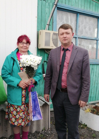 Сегодня глава округа Василий Пигачёв поздравил с 75-летием Галину Алексеевну - маму нашего мобилизованного земляка, принимающего участие в СВО.